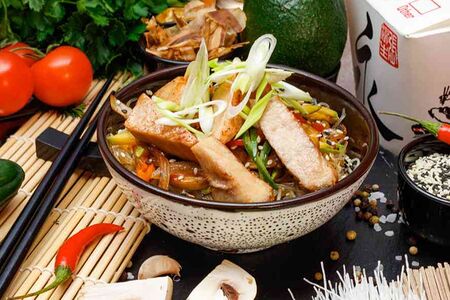 Фунчоза со свининой