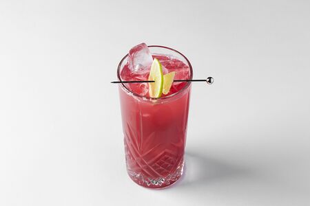 Лимонад черная смородина-бергамот