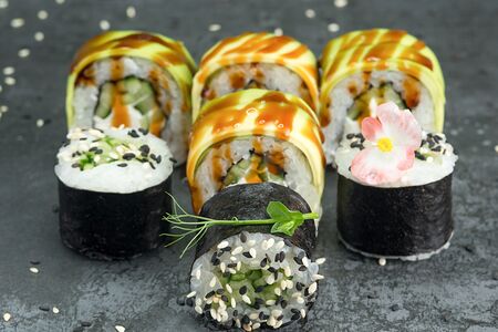 Мини-бикини 4 и Малыш