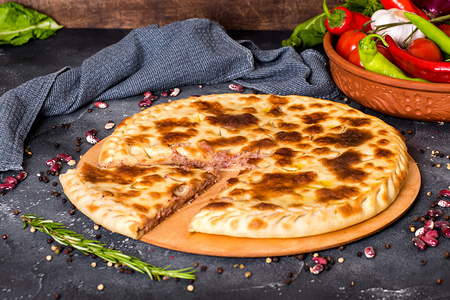 Осетинский пирог с фасолью Хъадурджын