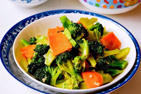 Брокколи с чесноком