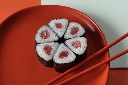 Мини-ролл с тунцом