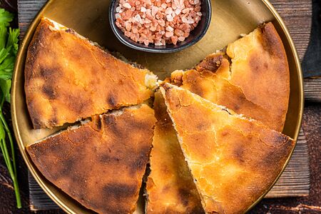 Пирог осетинский с картофелем и сыром