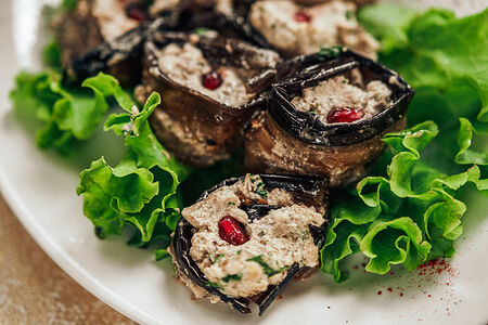 Баклажаны с орехами