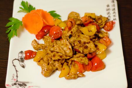 Свинина Щиан Ла