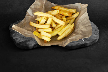 Картофель фри с солью