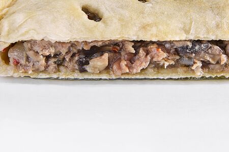 С мясом и грибами