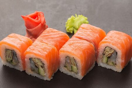 Ролл Татсуми