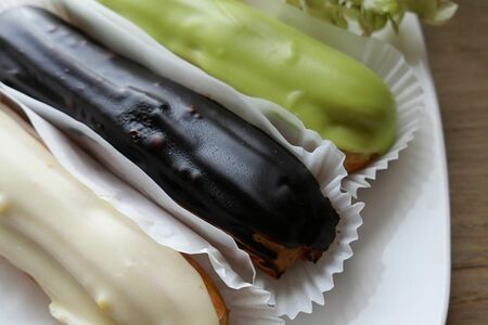 Мини-эклер фисташка