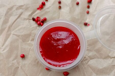 Брусничный соус