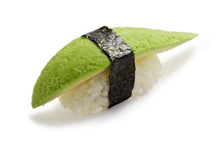 Суши с авокадо