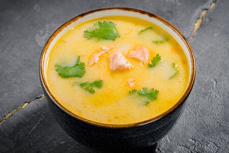 Сливочная Уха с лососем