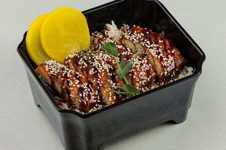 Угорь в соусе унаги с рисом