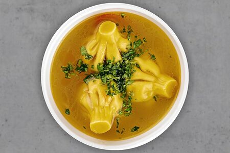 Куриный суп с мини-хинкалями