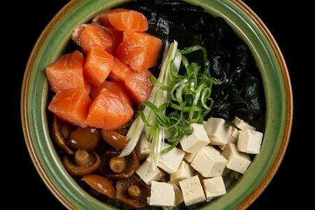 Мисо-суп с лососем