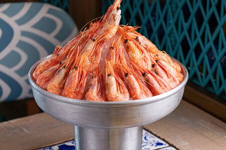 Магаданская горка загорелых креветок