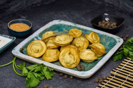 Жареные пельмени с телятиной