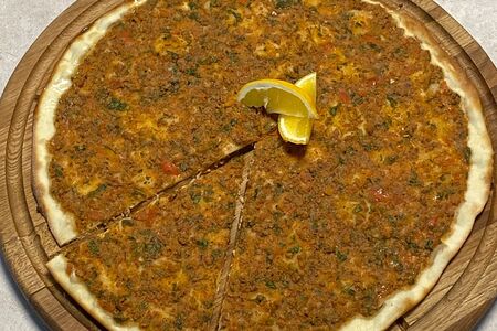 Ламаджо с мясом