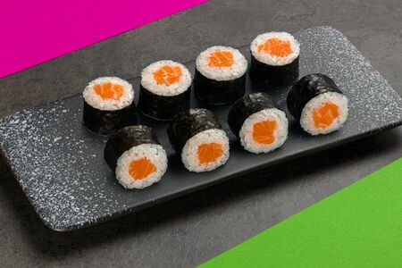 Ролл с Лососем