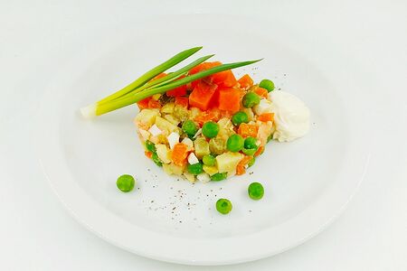 Оливье с сёмгой