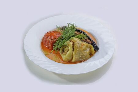 Долма из баклажана, помидоров, перца