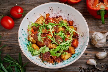 Тушеная говядина с пастернаком