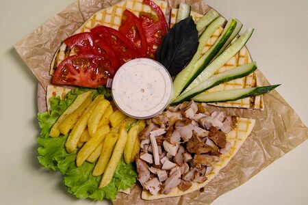 Открытый гирос с курицей