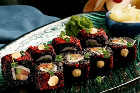 С копченым лососем и беконом