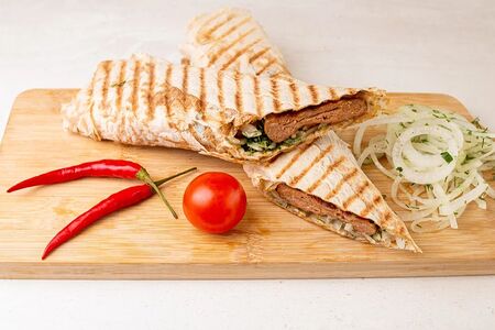 Люля-кебаб из телятины в лаваше