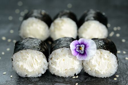 11. Малый ролл сыр