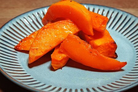 Тыква, запеченная в специях