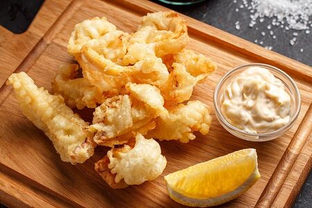 Жареный хрустящий кальмар