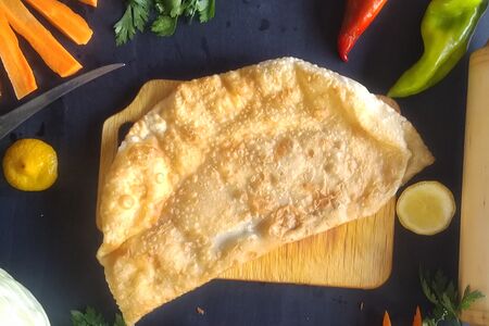 Чебурек с куриным фаршем