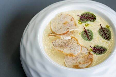 Сырный крем-суп с куриным филе