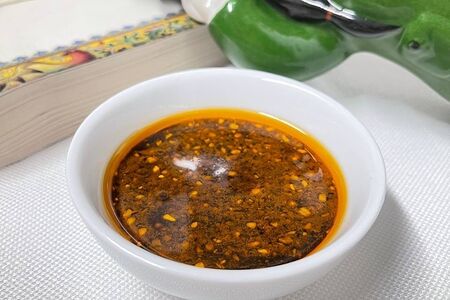 Соус для салата из битых огурцов