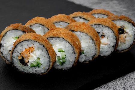 Ролл Темпура с мидиями