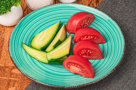 Нарезка из свежих овощей