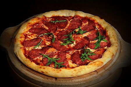 Пицца Салями