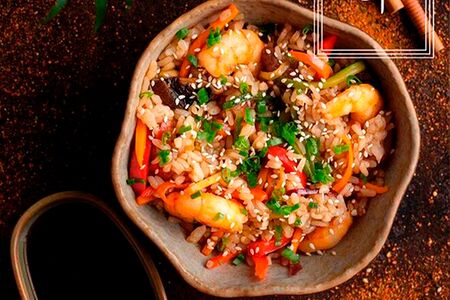 Чесночный рис с кревектами