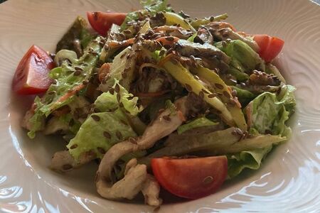 Салат куриный с грибами