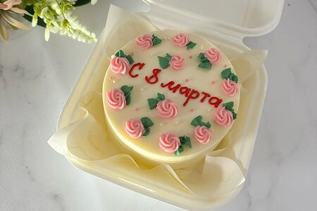 Бенто-торт с розочками на 8 марта