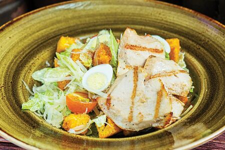 Цезарь с куриной грудкой