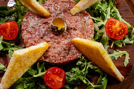 Тартар из мраморной говядины