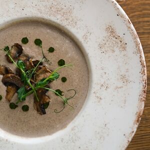 Крем-суп грибной с трюфельной пастой