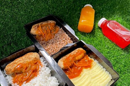 Котлета куриная с гарниром