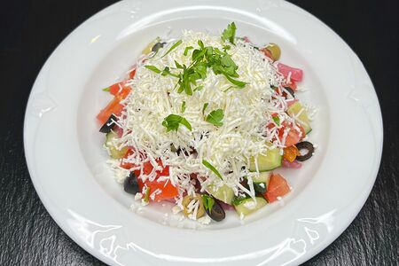 Шопский салат с Сербской брынзой