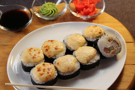 Роллы Лексус