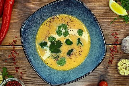 Фасолевый суп с копченой курицей