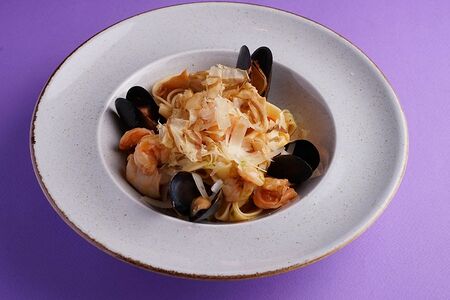 Феттуччине с морепродуктами