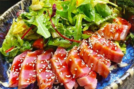 Салат с тунцом